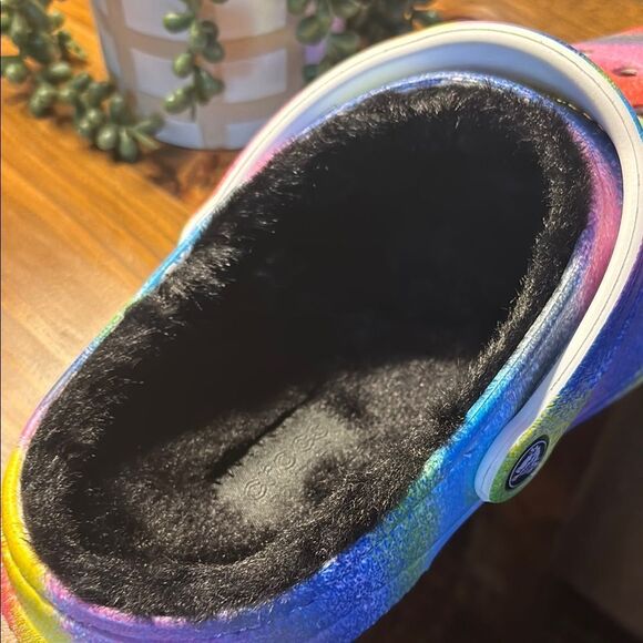 Like NEW CROCS colorful with Cozy Lining - Picture 10 of 13